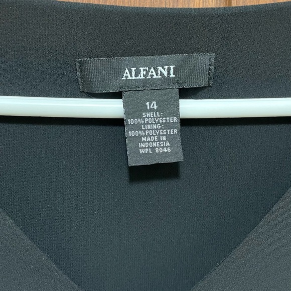 Alfani women’s size 14 floral print V-neck and 3/4 bell sleeves, pull on dress - Picture 5 of 6